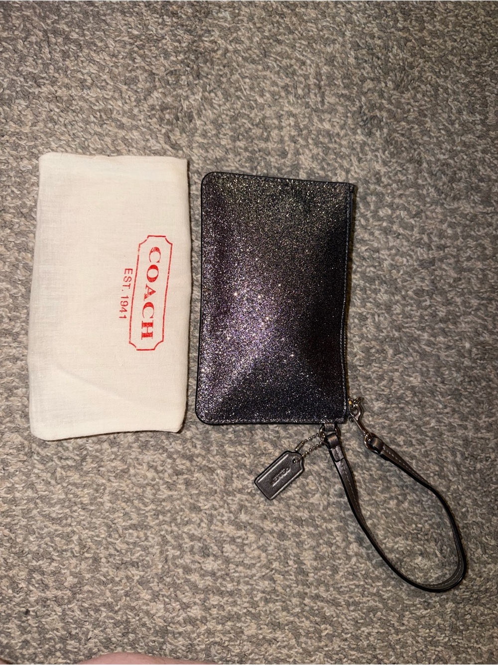 Coach Glitter Small Wristlet Gunmetal Silver Metallic - Picture 7 of 8